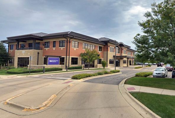 Wheaton North Commons: 2001 N Gary Ave, Wheaton, IL 60187
